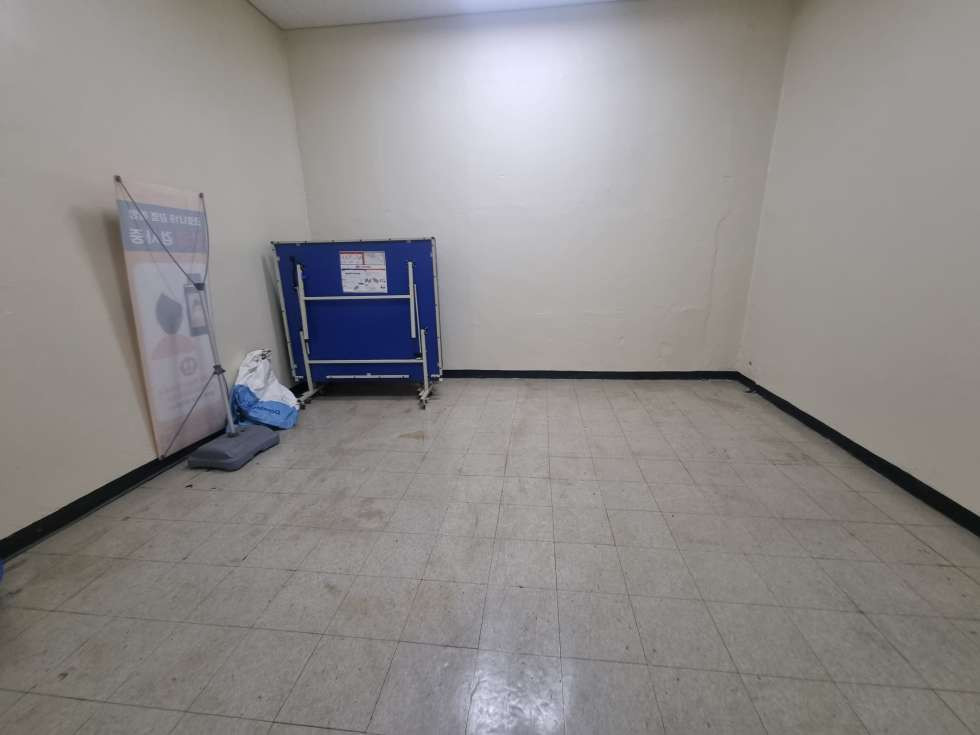 부산 중구 중앙동4가 중앙역 역세권 오피스 빌딩 내 전용 78평 대형 사무실 월세 매물번호 14288 사진 3