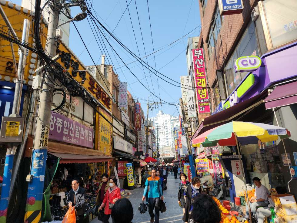 부산 부산진구 부전동 부전시장 공영주차장 바로 앞 1층 약 3평 / 지하10평 별도 월세 매물번호 17340 사진 1