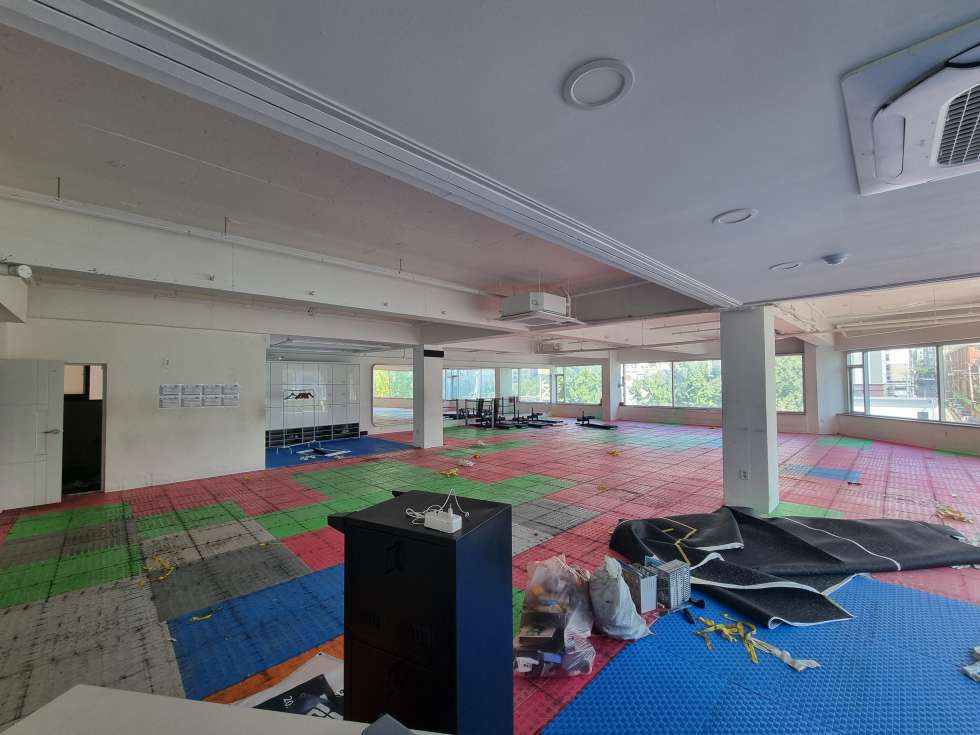 부산 부산진구 부전동 서면 학원가 최요지 코너 4층 91평 합리적인 임대조건 월세 매물번호 17274 사진 1